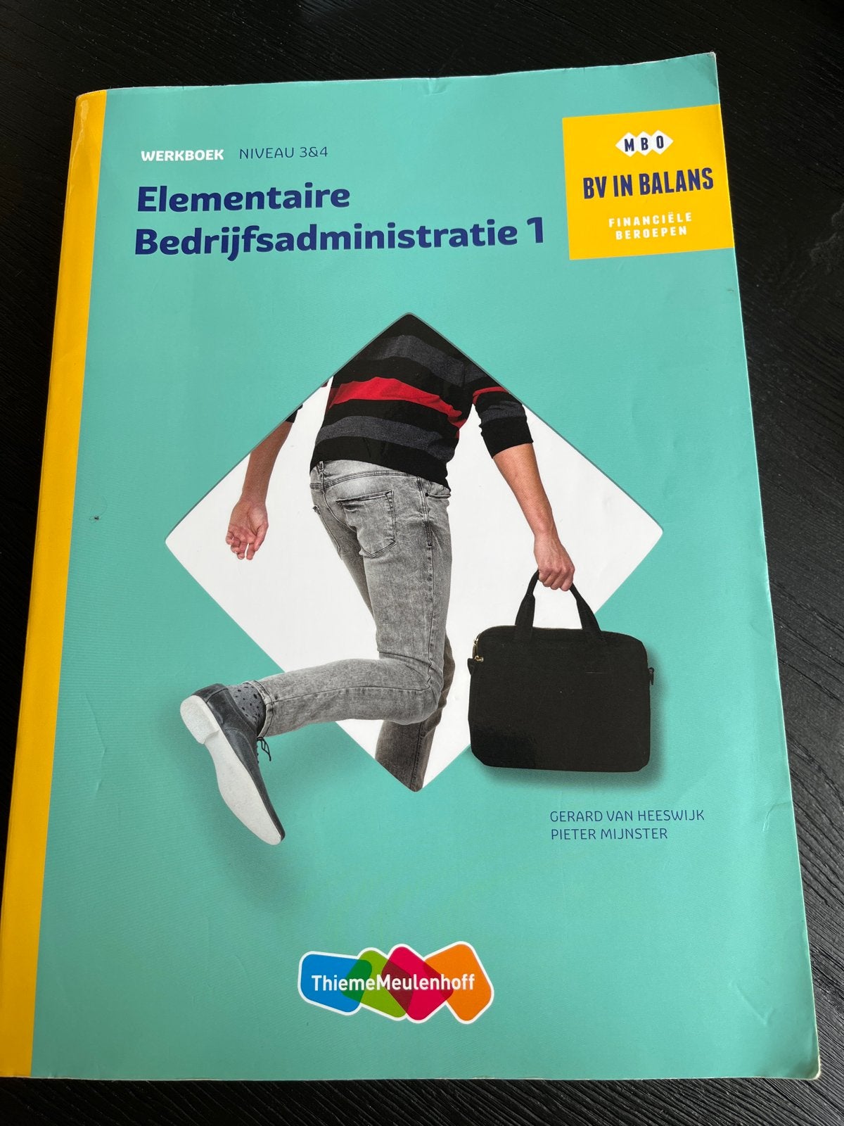 Werkboek Elementaire Bedrijfsadministratie 1 MBO, Ophalen of Verzenden, Gelezen, MBO