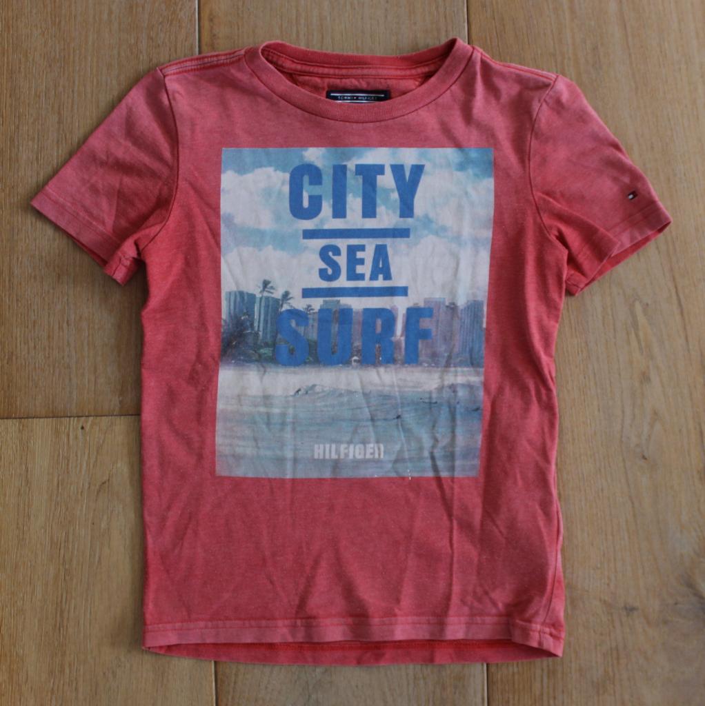 T-shirt van Tommy Hilfiger 128, Gebruikt, Ophalen of Verzenden, Tommy Hilfiger, Shirt of Longsleeve
