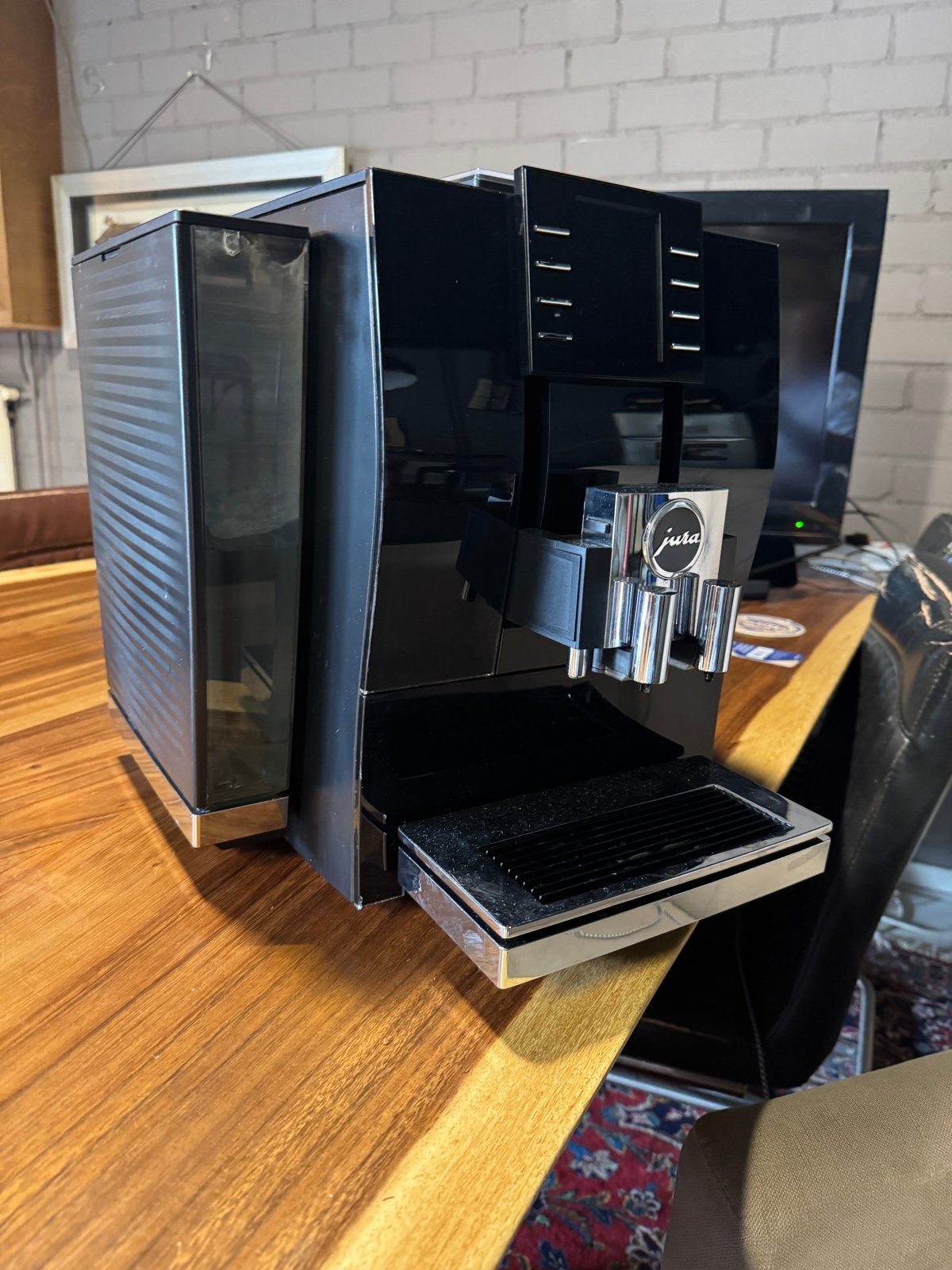 Jura Z6 volautomatische koffiemachine - Zo goed als nieuw, Koffiemachine, Afneembaar waterreservoir, A, A