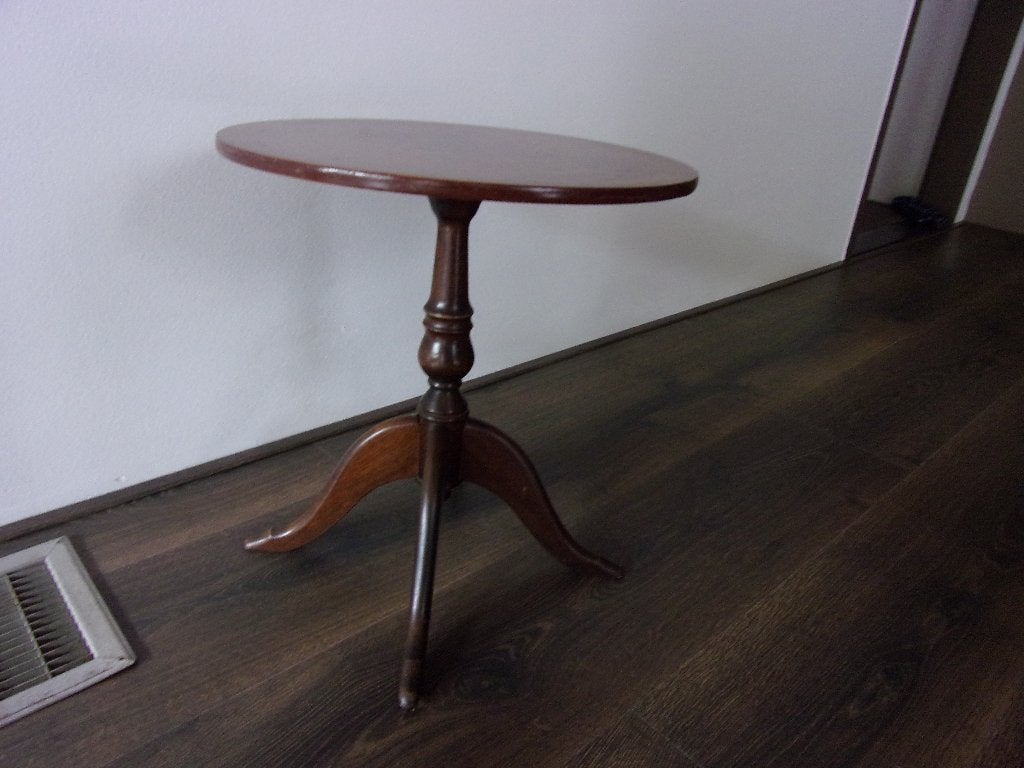 WIJNTAFELTJE ROND/BROCANTE BIJZET TAFEL/47CM HOOG/BLADDIA 44, Ophalen