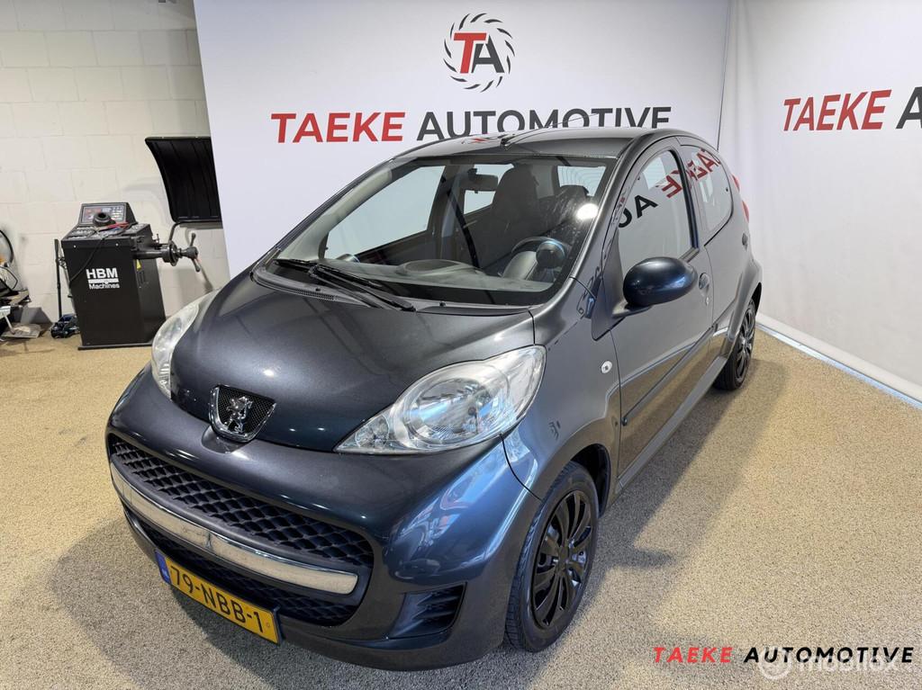Peugeot 107 1.0-12V Urban Move AIRCO/5DRS/APK/NAP, Voorwielaandrijving, Gebruikt, 4 stoelen, 68 pk