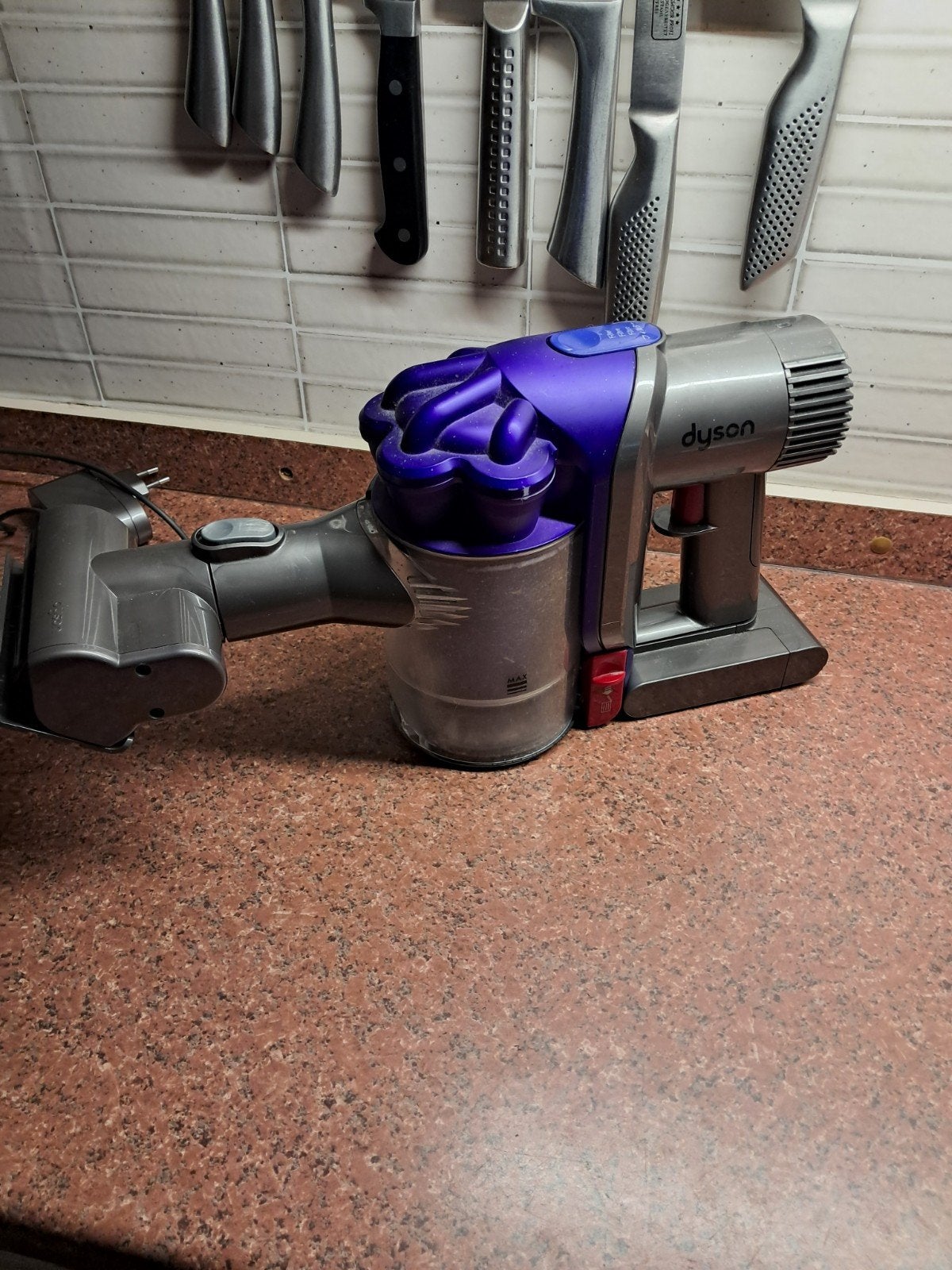 Dyson dc34 kruimeldief, Witgoed en Apparatuur, Stofzuigers, Kruimeldief, Ophalen of Verzenden, Dyson, Niet werkend