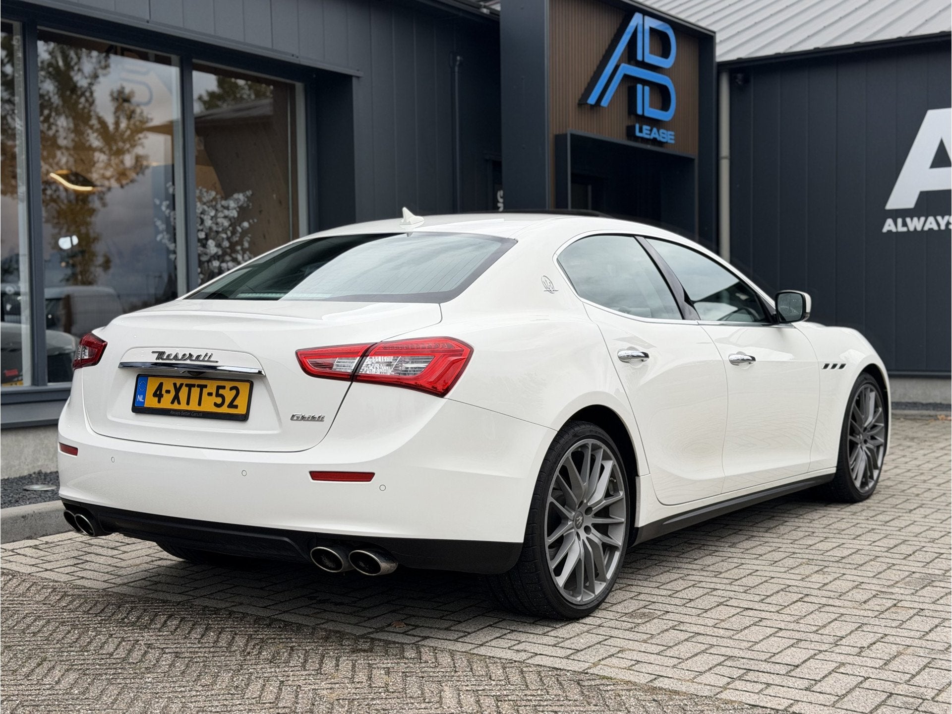 Maserati Ghibli 3.0 V6 D Dealer OH Camera Vol Leder, Auto's, Achterwielaandrijving, Gebruikt, Diesel, Sedan