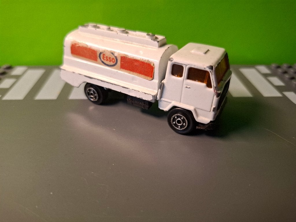 Norev Mini-Jet - Volvo F89 Esso Truck [wit] 1/87, Ophalen of Verzenden, Gebruikt, Bus of Vrachtwagen, Overige merken