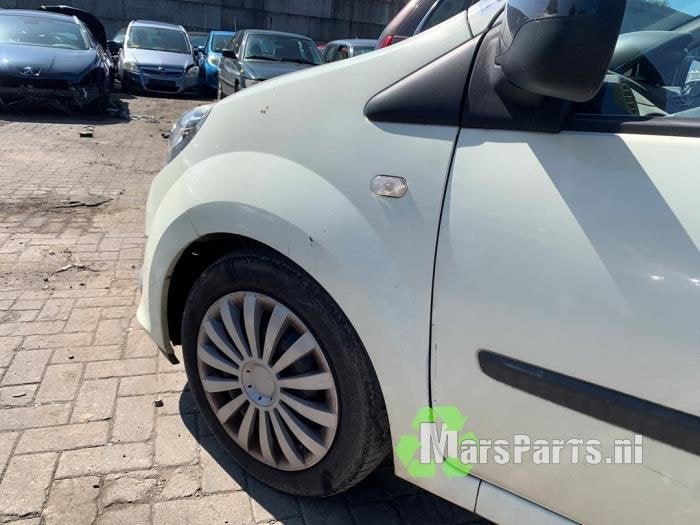 Scherm links-voor van een Renault Twingo, Auto-onderdelen, Gebruikt, -, Renault, -