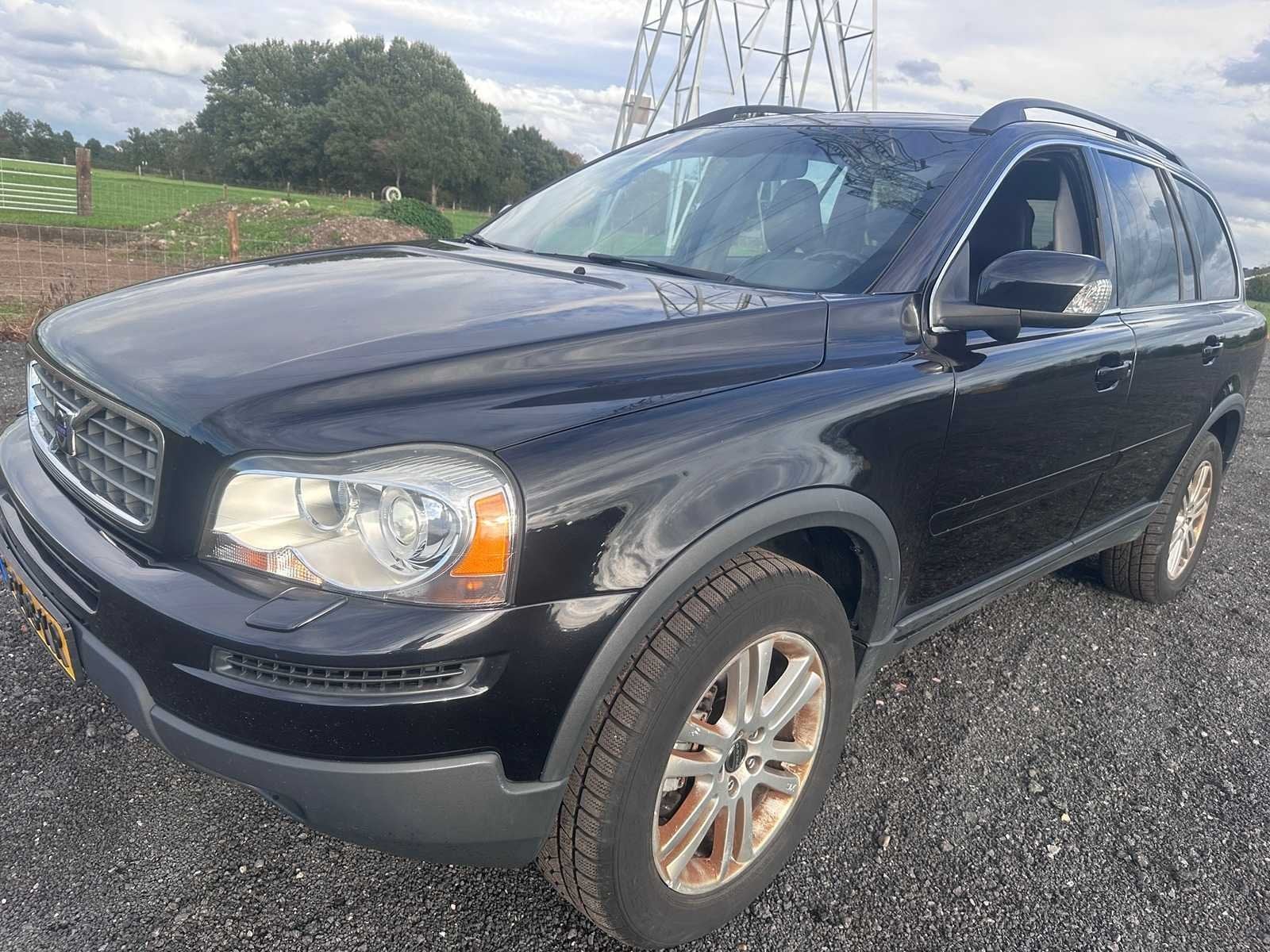 2009 - Volvo - XC90 - 3.2 Kinetic AUTOMAAT- S-368-KR, XC90, 138 €/maand, 7 stoelen, Zwart