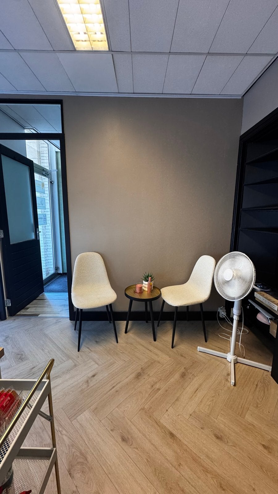 Praktijk salon / kantoor / tattoo ruimte per direct te huur, Tilburg