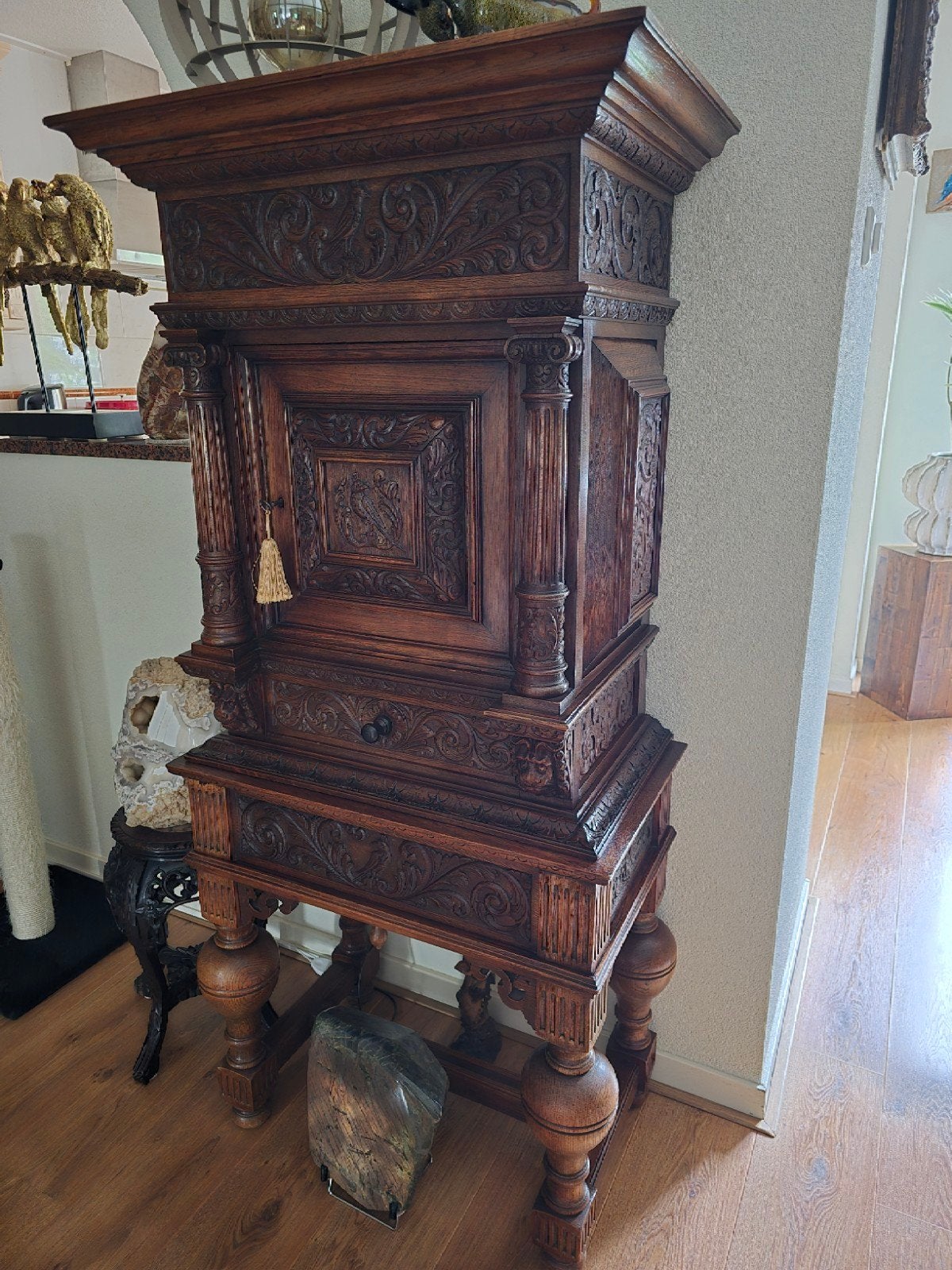 kleine antieke Eikenhouten kruisvoet-kabinet, Antiek en Kunst, Antiek | Meubels | Kasten, Ophalen