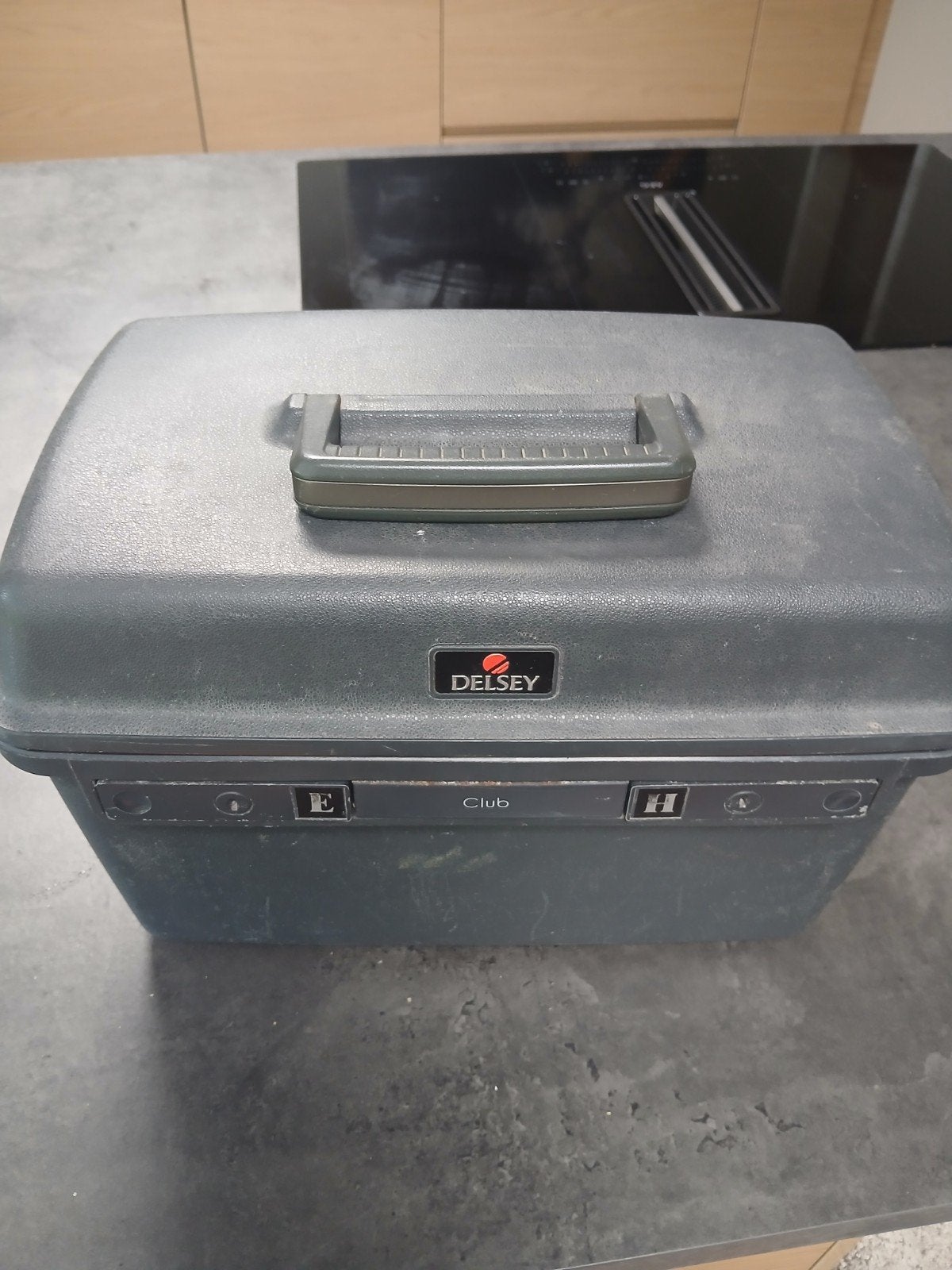 Delsey Club beautycase, Gebruikt, Zwart, Ophalen of Verzenden, Met spiegeltje(s)