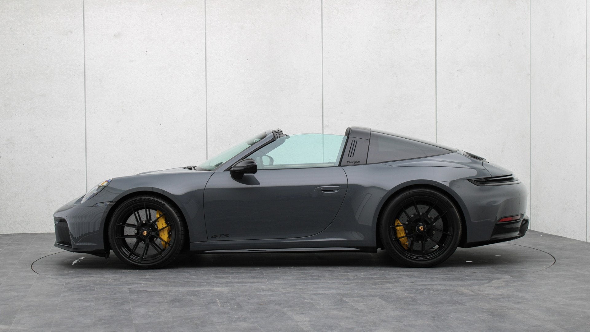 Porsche 911 992.2 Targa 4 GTS | Burmester | PCCB | Lift | St, Auto's, 12 maanden, Gebruikt, Zwart, Leder