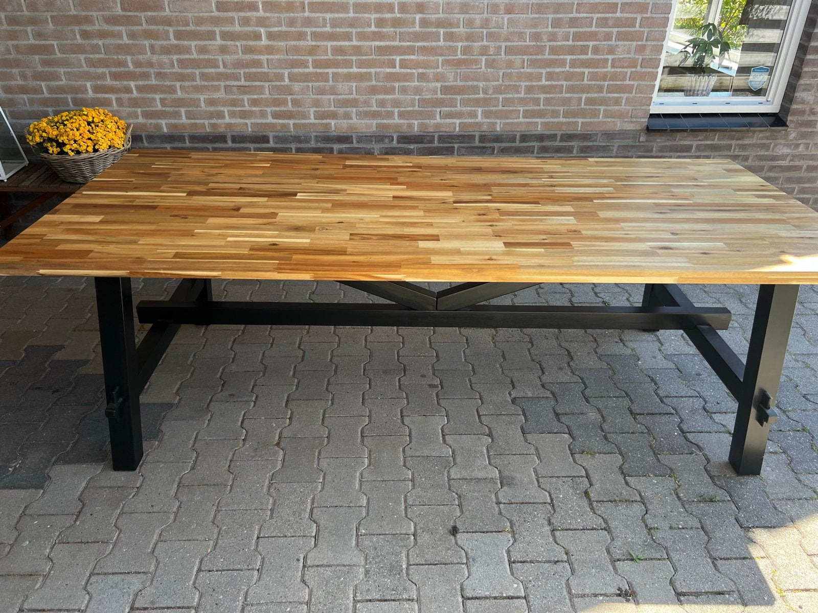 IKEA Skogsta eettafel 235x100 cm met gebruikerssporen, Ophalen, Gebruikt, 100 tot 150 cm, 200 cm of meer