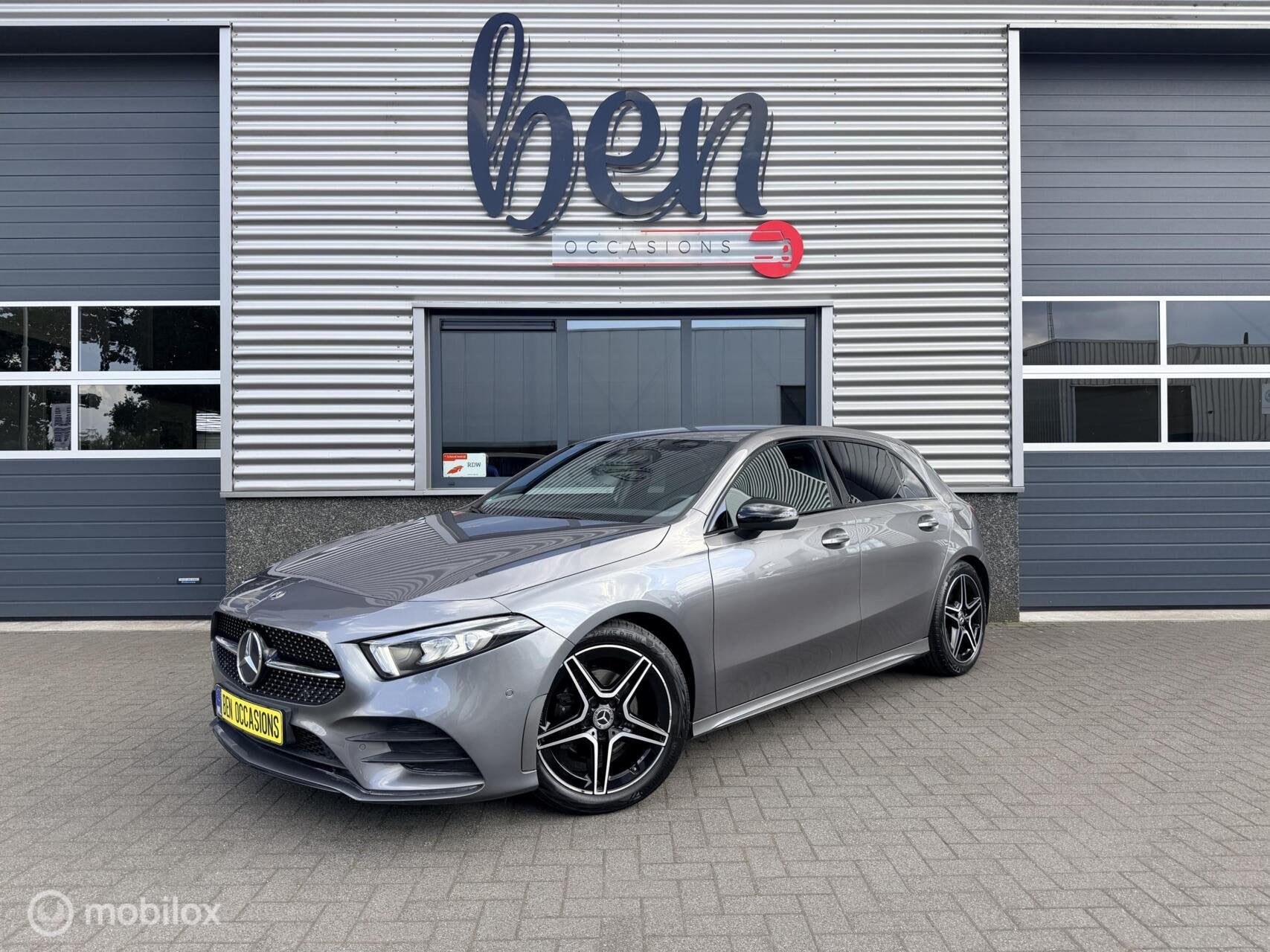 Mercedes A-klasse 180 Bns Solution AMG Night 1e Eig TOPSTAAT, Dealer onderhouden, 136 pk, Gebruikt, 680 kg