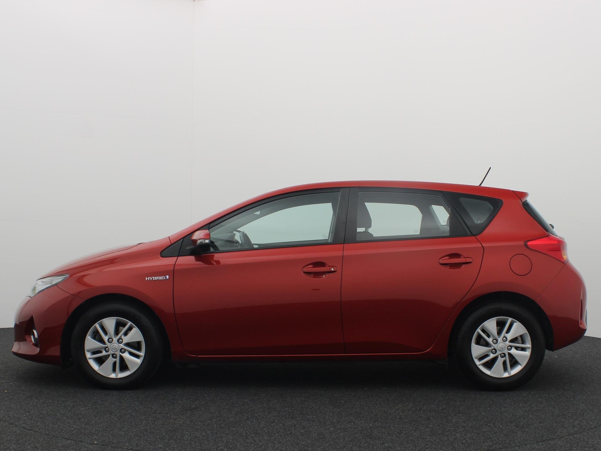 Toyota Auris 1.8 Hybrid Aspiration CAMERA / CLIMA / CRUISE /, Auto's, Euro 5, Gebruikt, 4 cilinders, Start-stop-systeem
