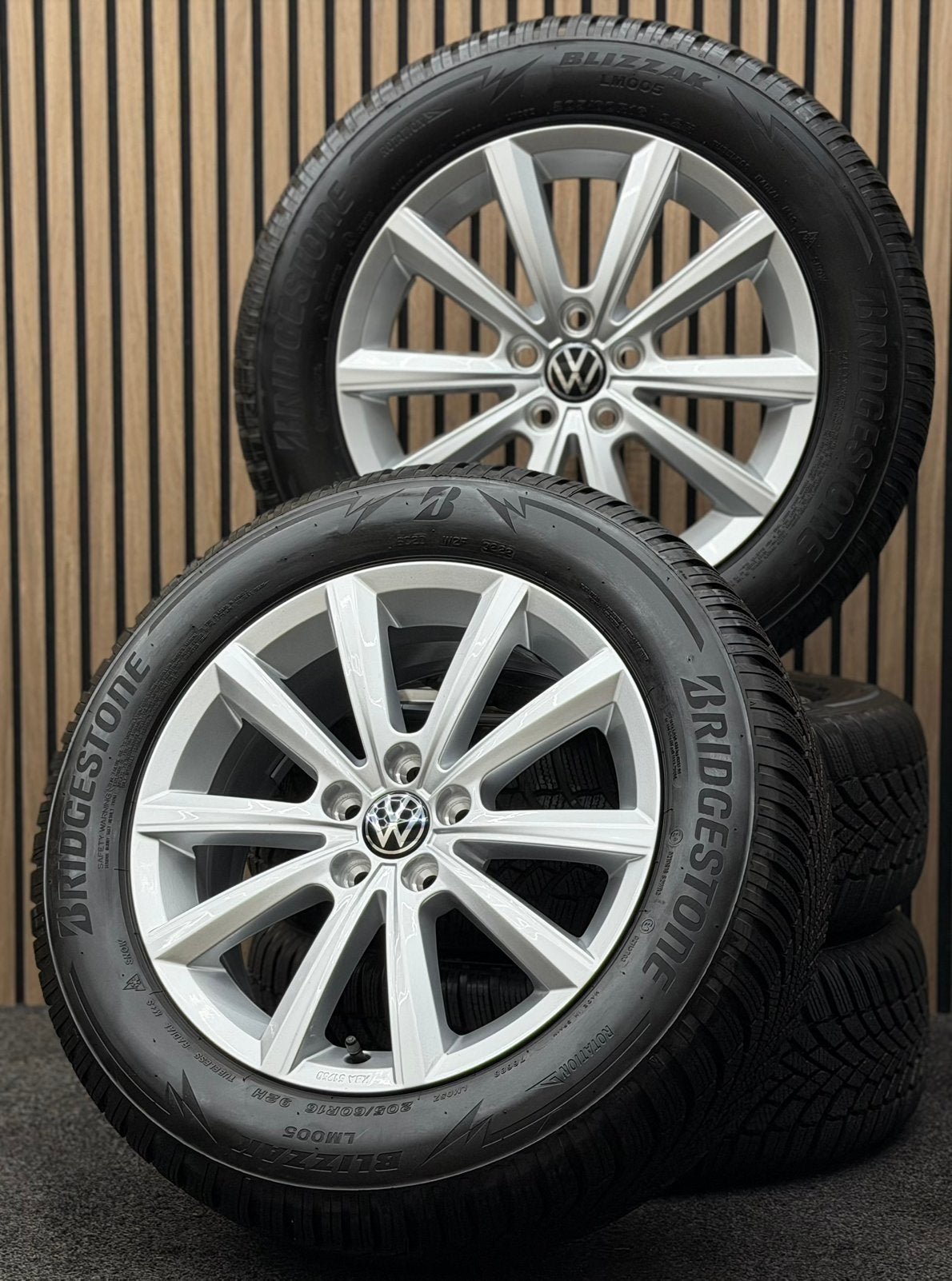 NIEUW! Originele 16 inch VW Taigo T-Cross Merano Bridgestone, Ophalen, 16 inch, ., Banden en Velgen