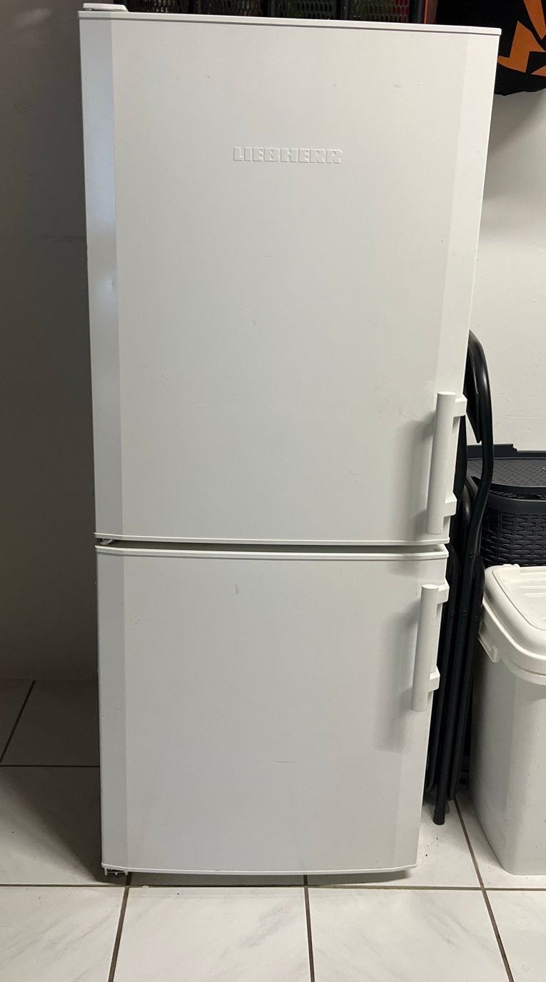 Liebherr Koelkast met Vriezer, Witgoed en Apparatuur, Ophalen, 150 tot 200 liter, Gebruikt, Met aparte vriezer