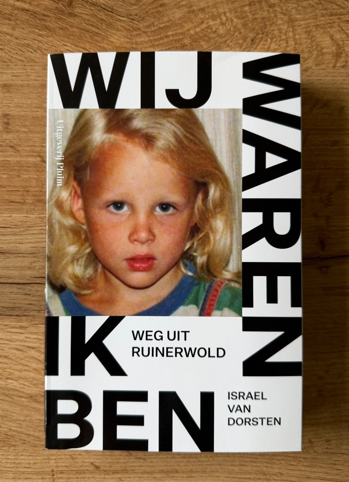 Weg uit ruinerwold, Ophalen of Verzenden, Zo goed als nieuw