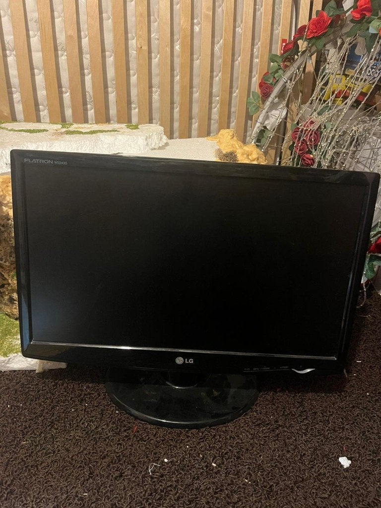 game pc met scherm, Computers en Software, Desktop Pc's, Gebruikt, 8 GB, Ophalen