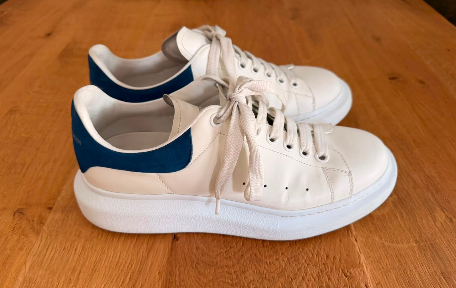 Alexander McQueen sneakers, Kleding | Heren, Schoenen, Verzenden, Wit, Sneakers of Gympen, Zo goed als nieuw