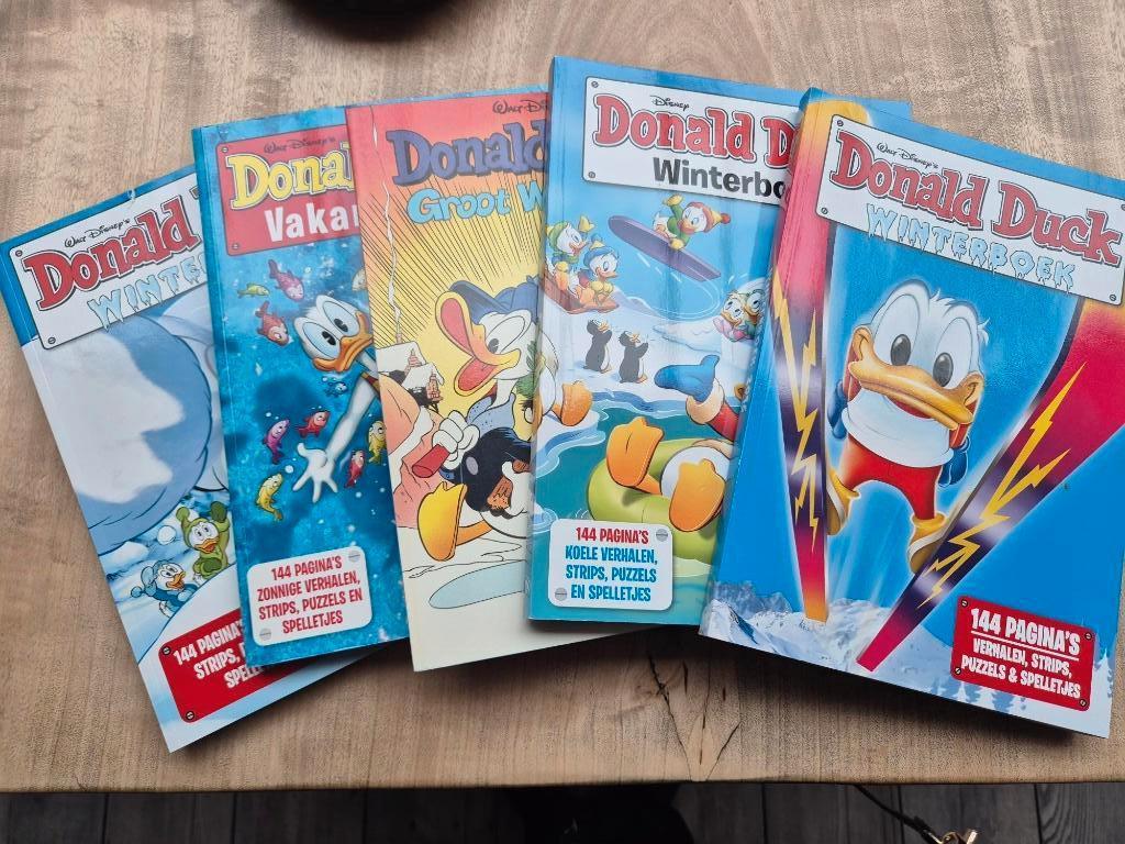 5 Donald Duck Winterboeken, Gelezen, Walt Disney, Ophalen of Verzenden, Meerdere stripboeken
