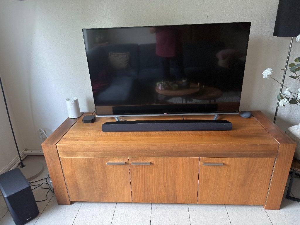 Dressoir met notenhouten fineer, Huis en Inrichting, Ophalen, Strak, Gebruikt, 150 tot 200 cm