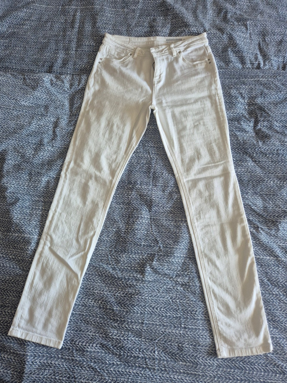 Witte jeans, Wit, Ophalen of Verzenden, Zo goed als nieuw, W28 - W29 (confectie 36)