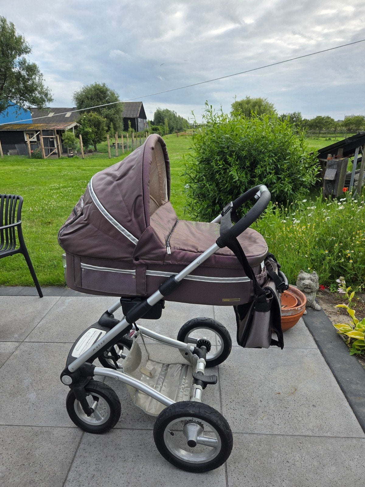Mutsy kinderwagen met nieuw matrasje (2022), Gebruikt, Luchtbanden, Mutsy, Ophalen