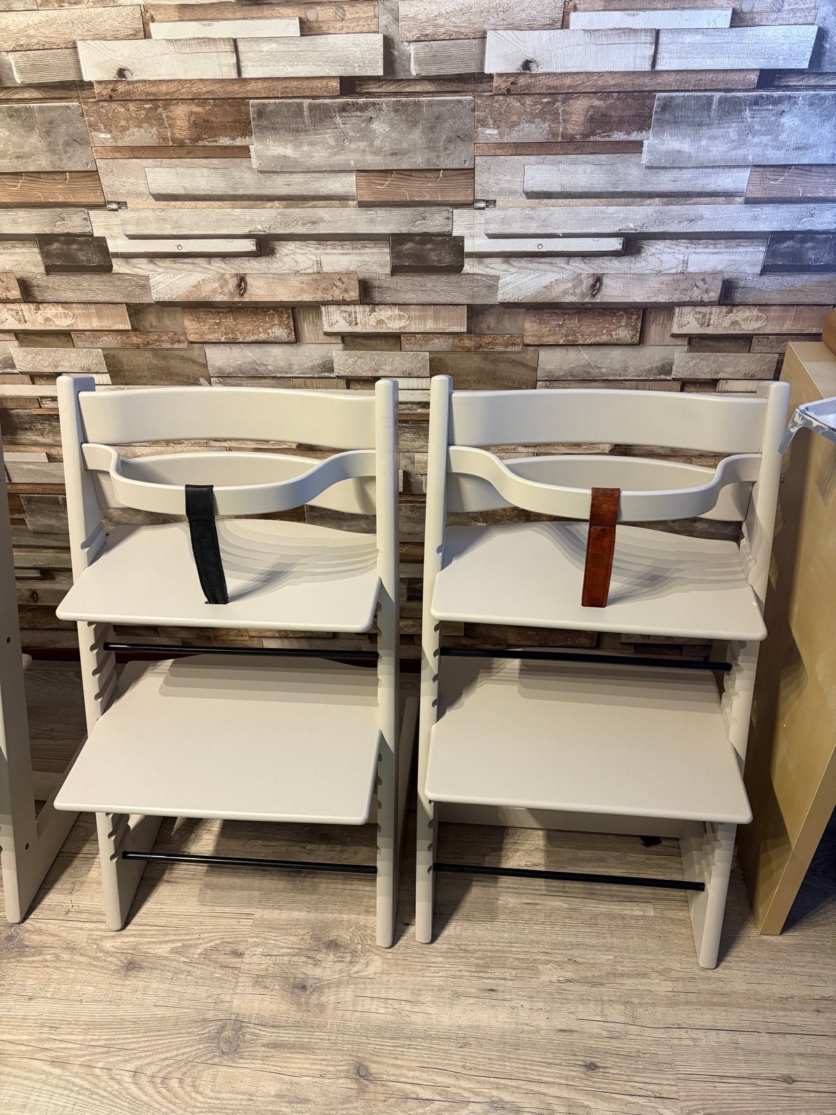 Stokke Tripp Trapp stoelen (mogen los) beige, Kinderen en Baby's, Kinderstoelen, Ophalen, Gebruikt, Meegroeistoel, Aanschuifbaar