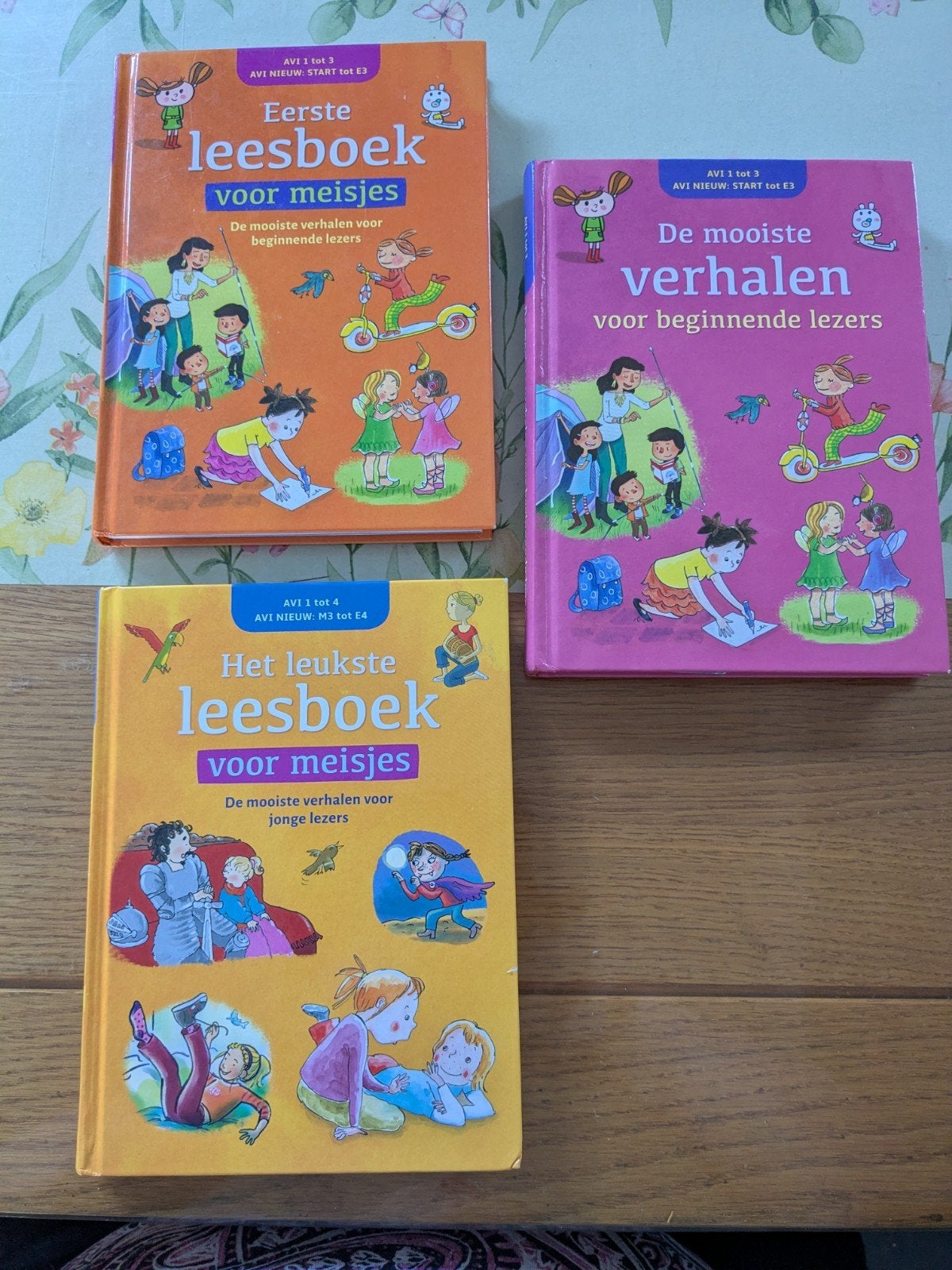 Eerste leesboeken voor meisjes - AVI 1 tot 3, Ophalen of Verzenden, Zo goed als nieuw