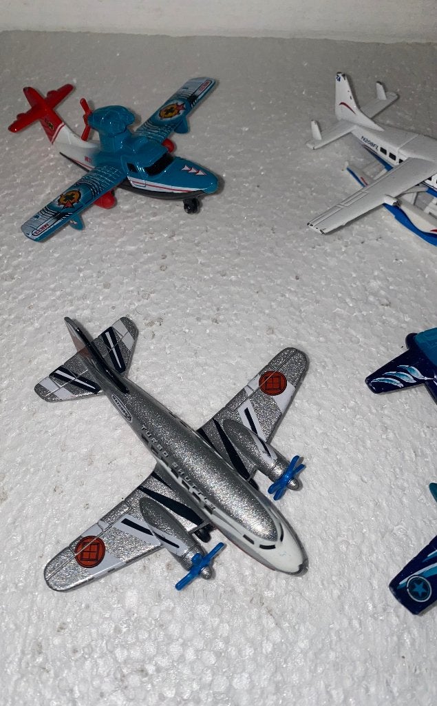 6 die cast vliegtuig modellen, Hobby en Vrije tijd, Modelbouw | Vliegtuigen en Helikopters, Overige merken, 1:200 of kleiner, Ophalen of Verzenden