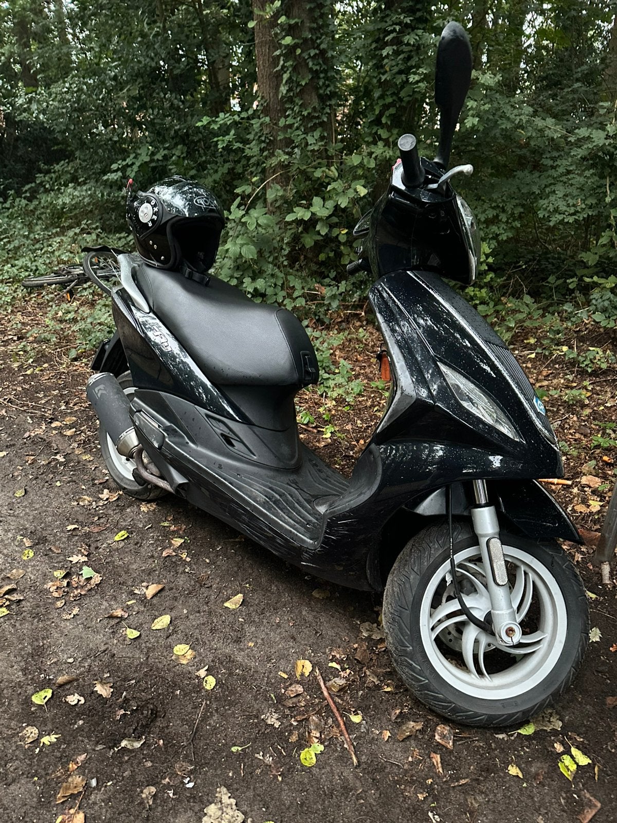 Piaggio fly, Ophalen, Zo goed als nieuw, Benzine, Fly