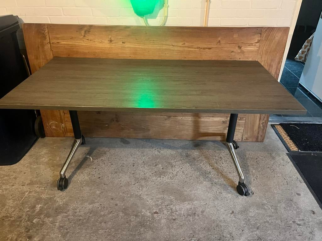 Bureau op wielen, in hoogte verstelbaar 80x160 cm, Huis en Inrichting, Bureaus, Ophalen, Zwart, Gebruikt, Metaal