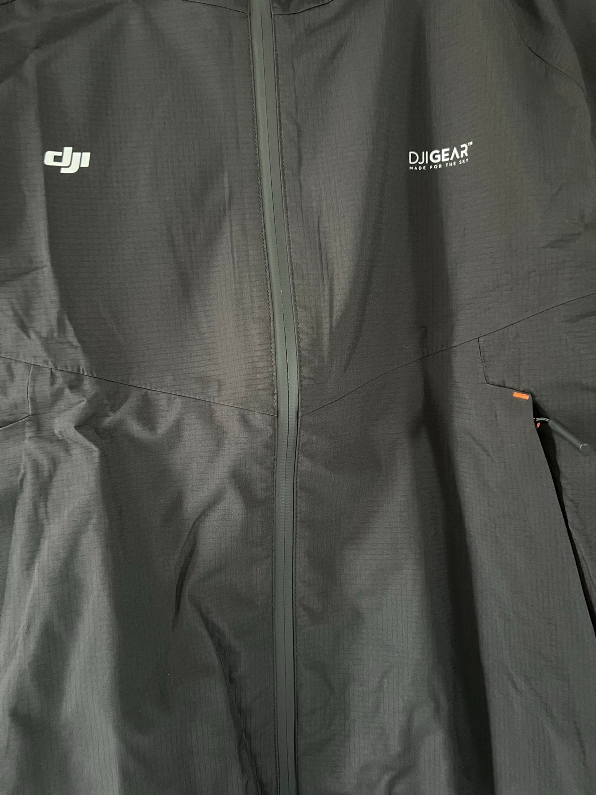 DJI Gear Windbreaker - Zwart, Maat L, Ophalen of Verzenden, Nieuw, Maat 52/54 (L), Zwart