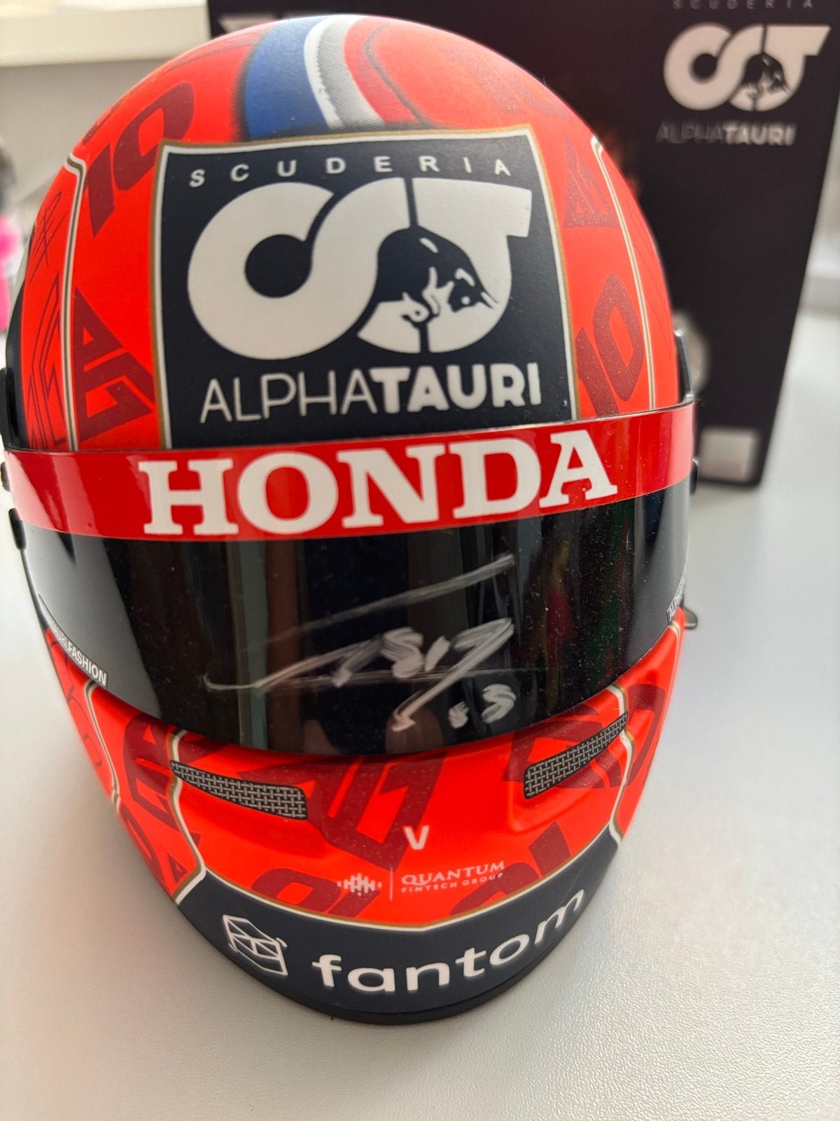 AlphaTauri Honda F1 Mini Helm 2021 gesigneerd Pierre Gasly, Overige merken, 1:50 of kleiner, Overige typen, Ophalen of Verzenden