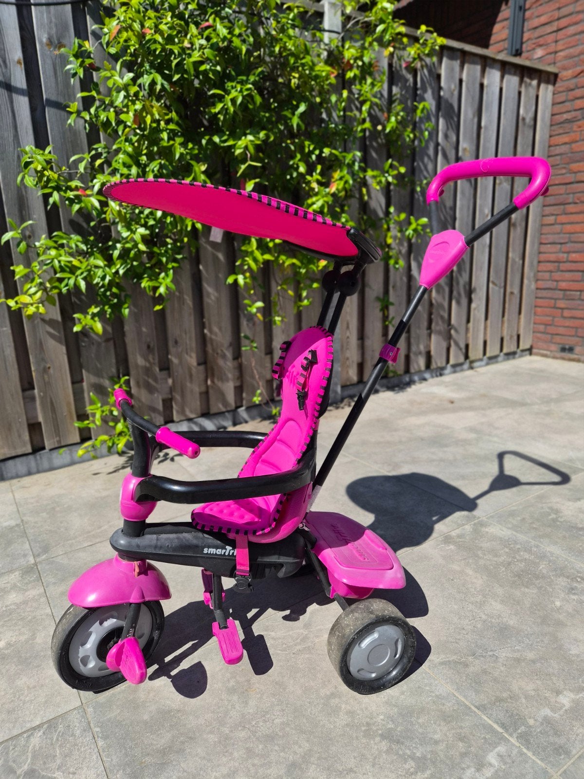 Driewieler smarTrike roze met duwstang, Ophalen, Gebruikt, Smartrike, Duwstang