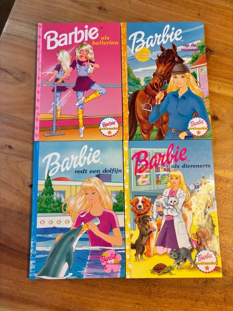 Set Barbie boeken, Ophalen of Verzenden, Zo goed als nieuw, Mattel, Fictie algemeen