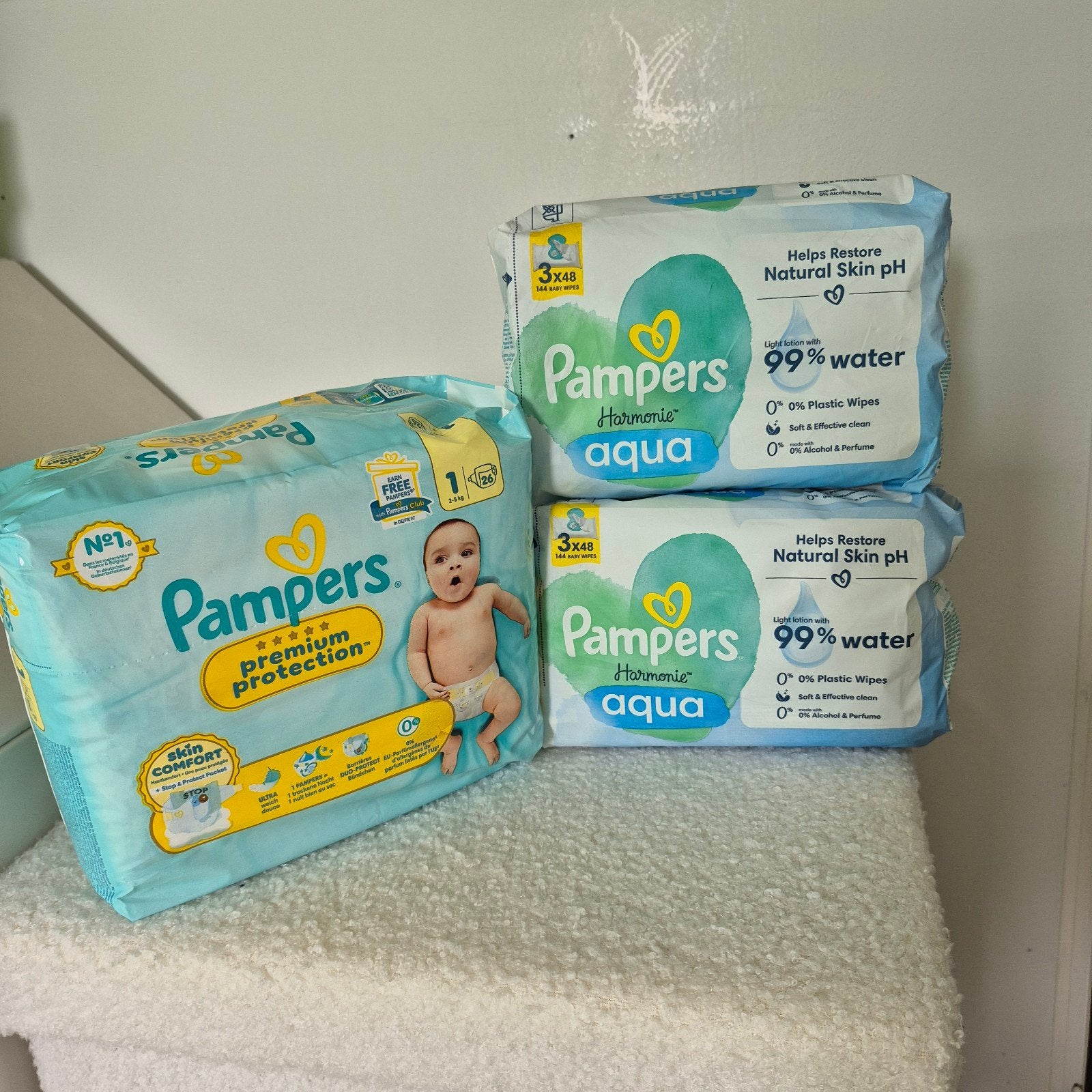 Pampers luiers maat 1 en Harmonie Aqua babydoekjes, Ophalen of Verzenden, Nieuw