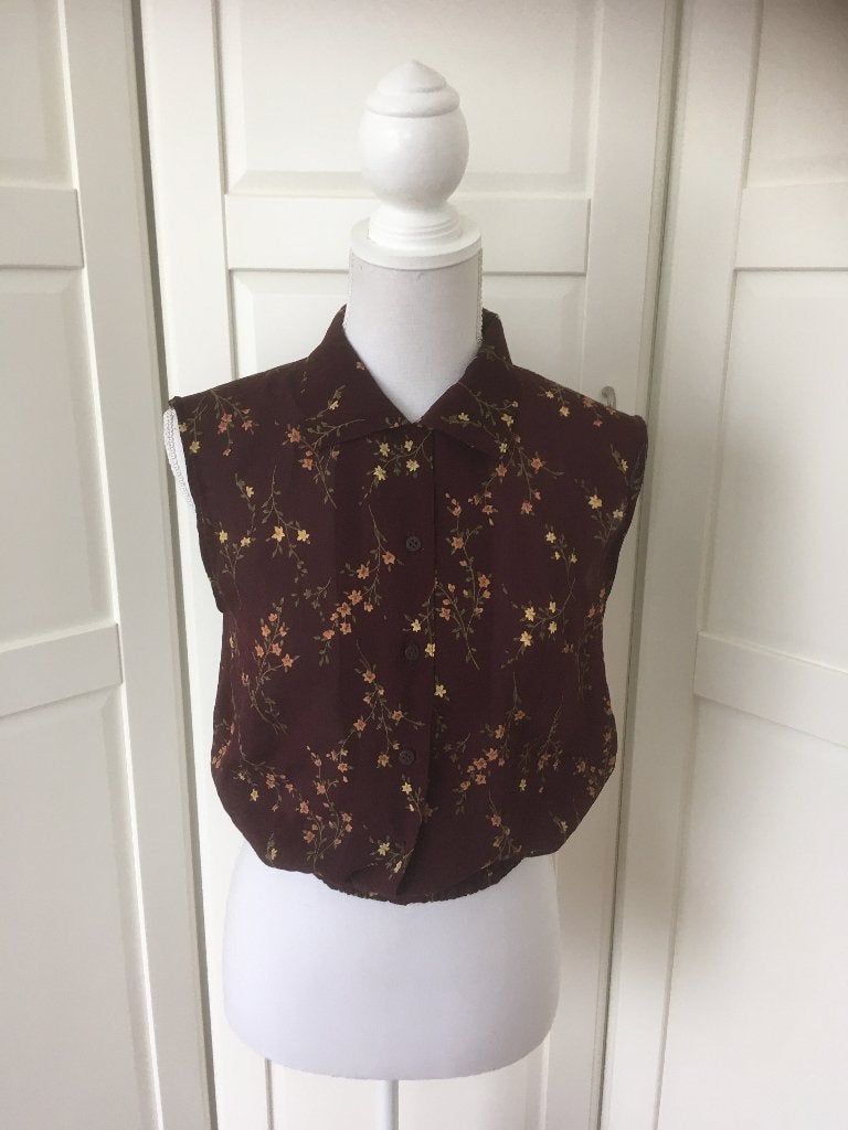 Dona Pierce vintage korte aubergine bloemen blouse top M, Kleding | Dames, Blouses en Tunieken, Maat 38/40 (M), Bruin, Ophalen of Verzenden