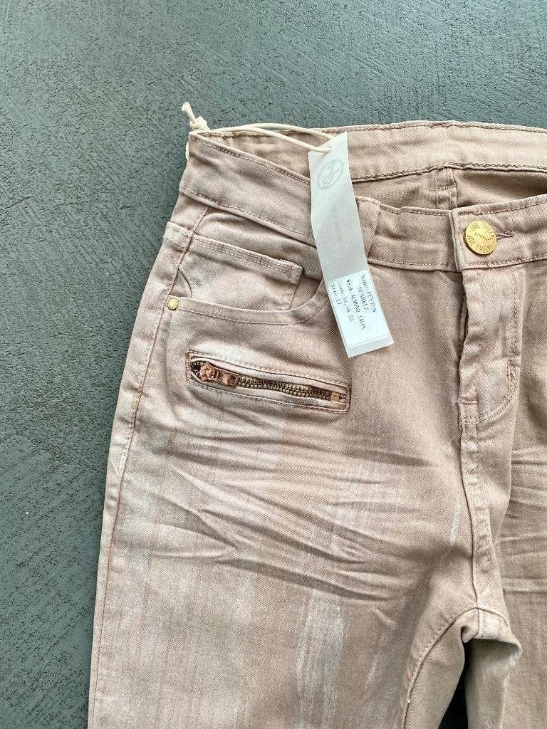 F566 Nieuw: jeans Jade Twelve mt 27=XS=34 spijkerbroek beige, Kleding | Dames, Spijkerbroeken en Jeans, Jade Twelve, Overige kleuren