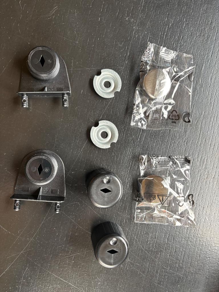 Ikea Eket doppen voor wandbevestiging., Ophalen, Gebruikt, Minder dan 150 cm, Minder dan 25 cm