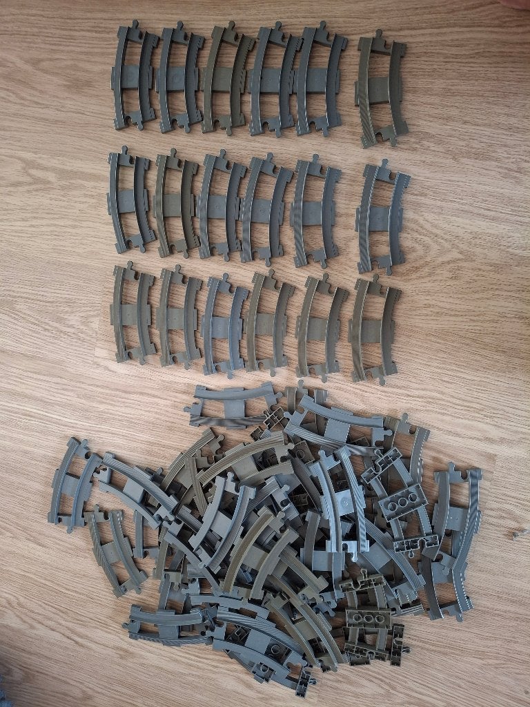 Grote DUPLO treinbaan –  100 rails + brug + locomotief, Ophalen, Gebruikt, Complete set, Duplo