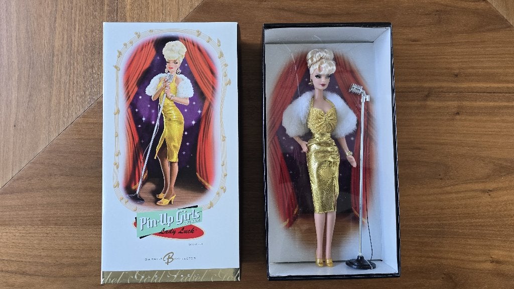 Barbie Pin‑Up Girls 'Lady Luck' (2006), nieuw in doos, Verzamelen, Poppen, Ophalen of Verzenden, Nieuw, Pop