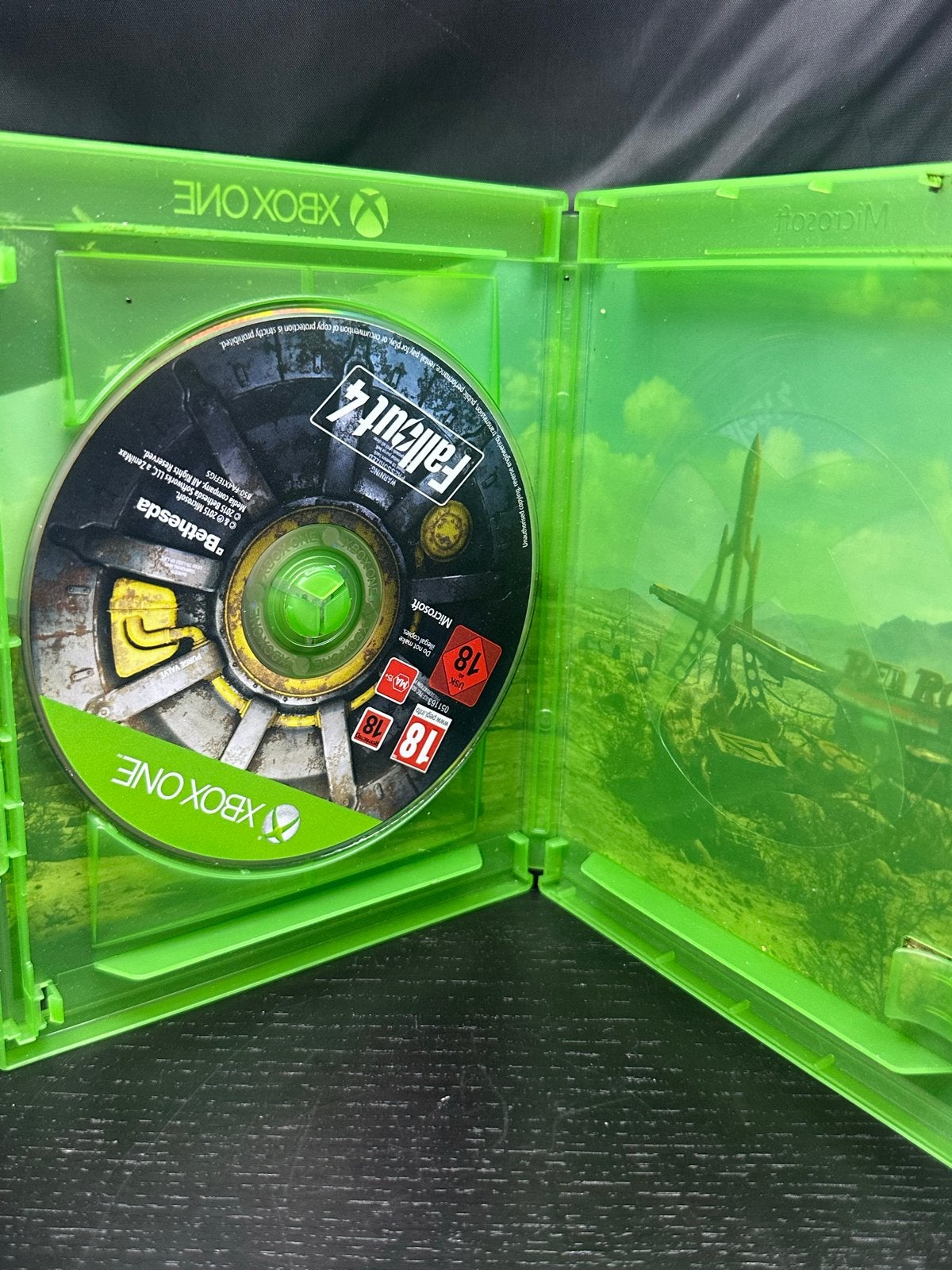 Fallout 4 Xbox One - Inclusief Fallout 3, D, Gebruikt, Vanaf 18 jaar, 1 speler