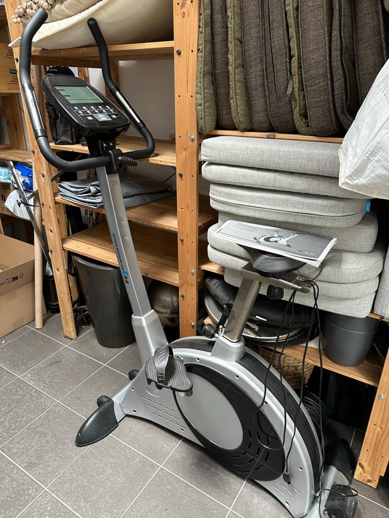 Hometrainer Studio Ergometer E 9.6 - gebruikt, Ophalen, Zo goed als nieuw, Metaal, Benen