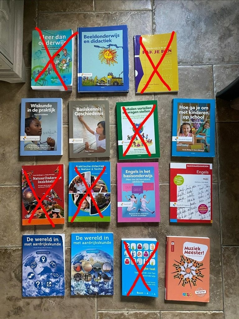 Pabo boeken leerjaar 1 en deels leerjaar 2, Overige vakken, Diverse auteurs, Ophalen of Verzenden, Zo goed als nieuw