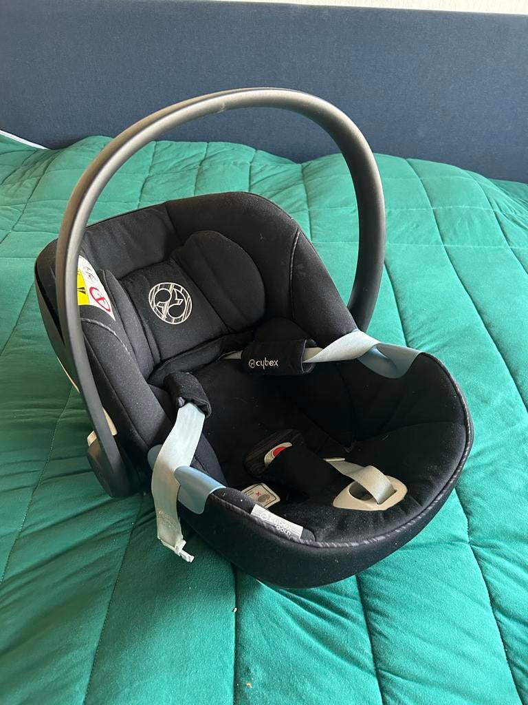 Cybex Aton M i-Size autostoel - Urban Black, Kinderen en Baby's, Autostoeltjes, Zijbescherming, 0 t/m 13 kg, Ophalen, Overige merken