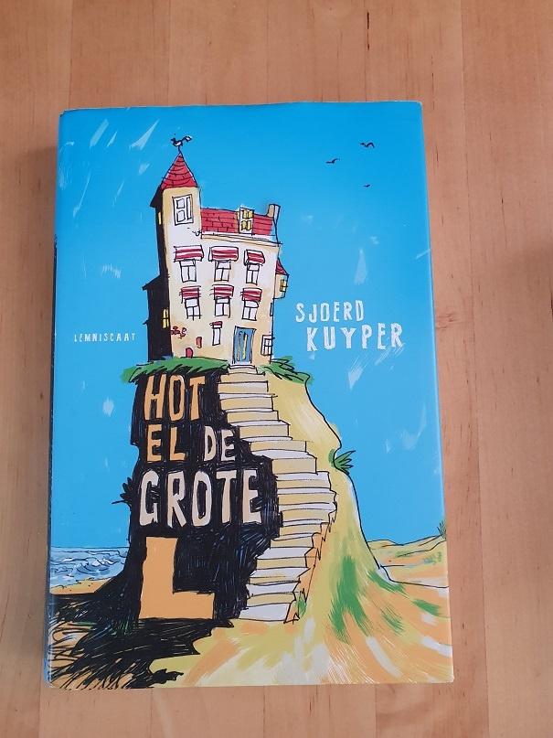 HOTEL   DE  GROTE  L   van  Sjoerd Kuyper  , Ophalen of Verzenden, Zo goed als nieuw
