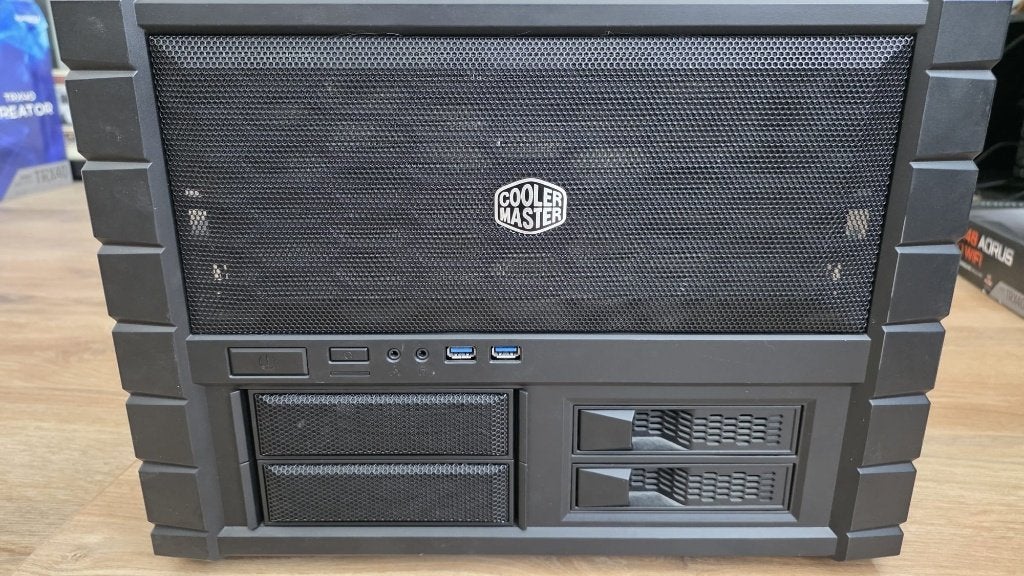 Cooler Master HAF XB EVO (windowed) perfecte lan case, Computers en Software, Computerbehuizingen, Ophalen, Gebruikt