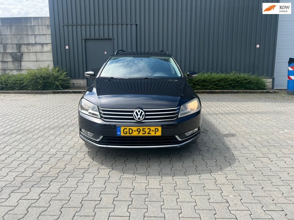 Volkswagen Passat Variant 1.6 TDI BlueMotion Executive Editi, Auto's, Volkswagen, Voorwielaandrijving, Euro 5, Gebruikt, 4 cilinders