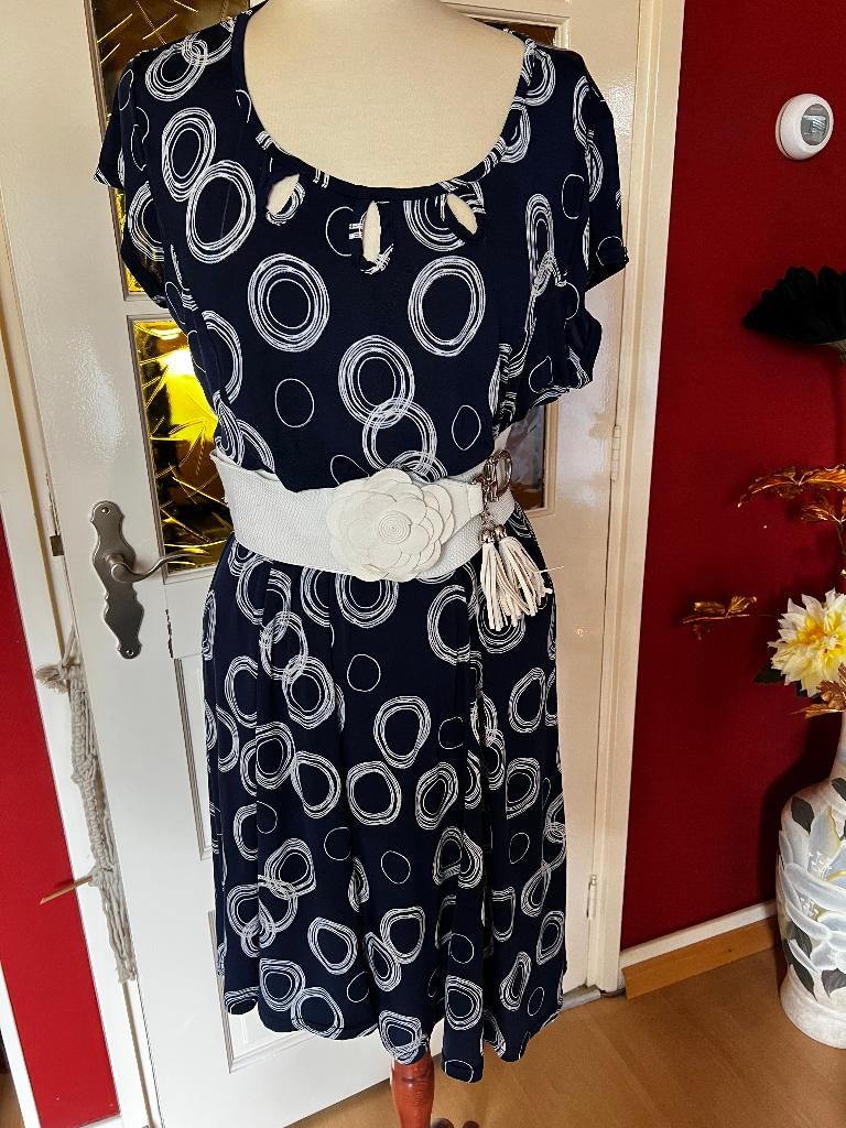 vlotte blauwe stretchjurk, Kleding | Dames, Jurken, Zo goed als nieuw, Maat 38/40 (M), Blauw, Knielengte, Ophalen