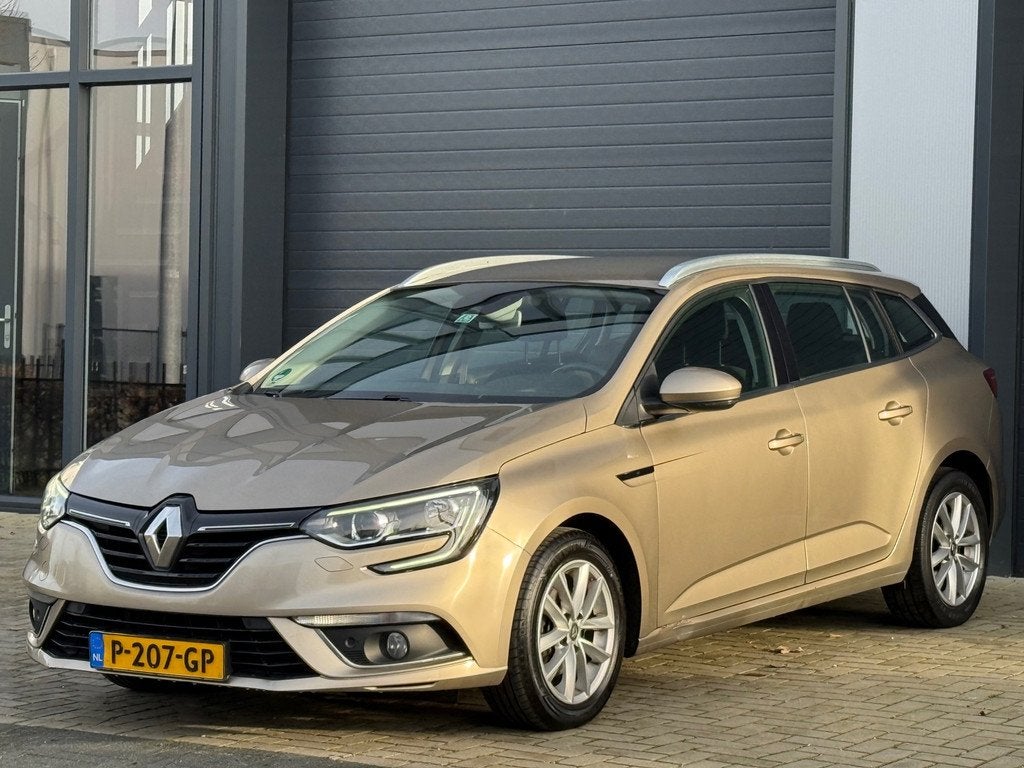 Renault Mégane Estate 1.3 TCe Limited / 2019 / 140 pk, Auto's, Renault, Voorwielaandrijving, Gebruikt, 4 cilinders, 1700 kg